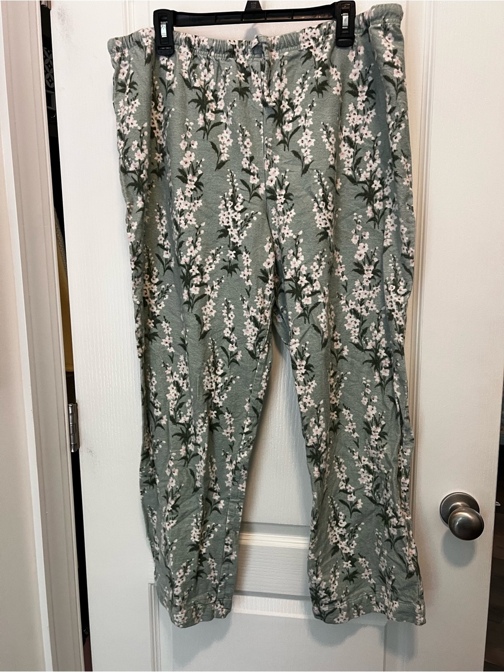 Garnet Hill Sage Green Floral Satin Pajama Set - Picture 6 of 12